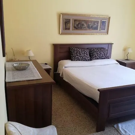 Flowered House With Garden Διαμέρισμα *