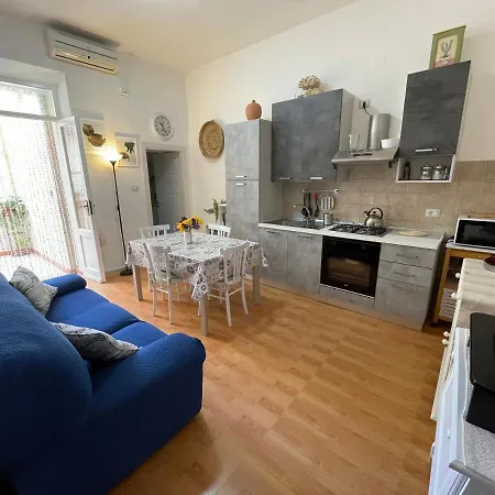 Apartment Flowered House With Garden Alghero