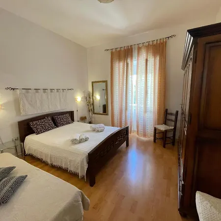 Apartment Flowered House With Garden Alghero
