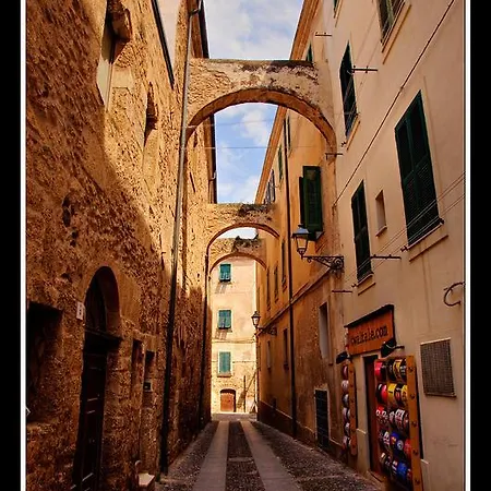 Flowered House With Garden *