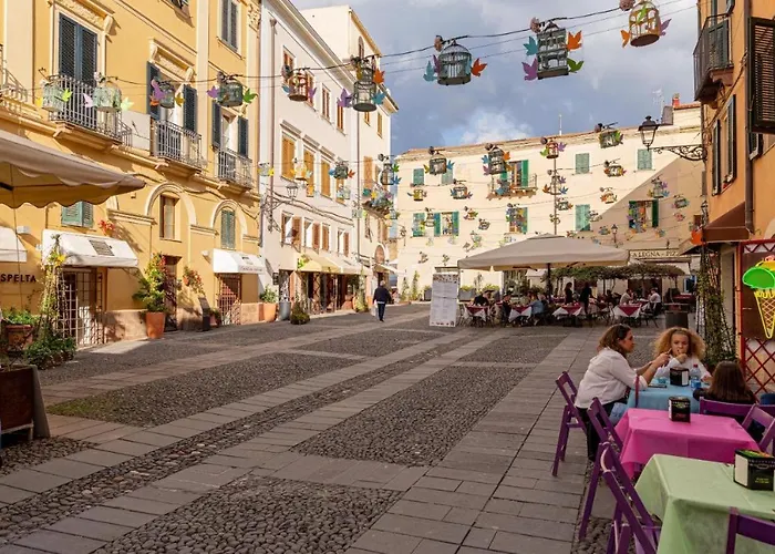 Daire Flowered House With Garden