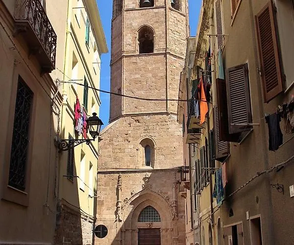 Flowered House With Garden *