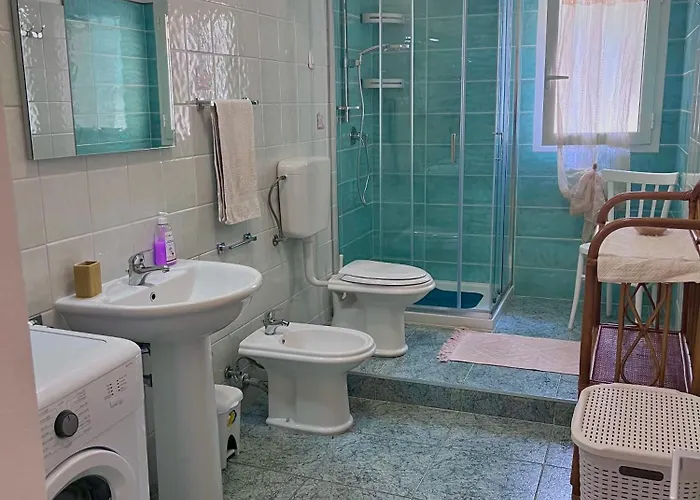 Daire Flowered House With Garden