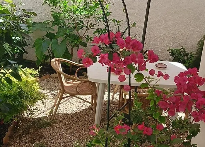 Flowered House With Garden Daire Alghero