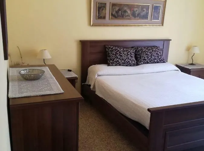 Flowered House With Garden Daire *