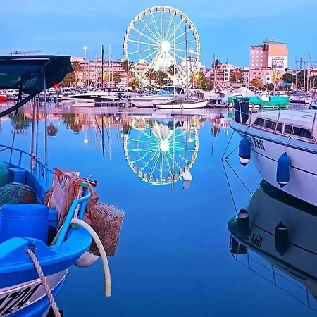 Flowered House With Garden 알게로