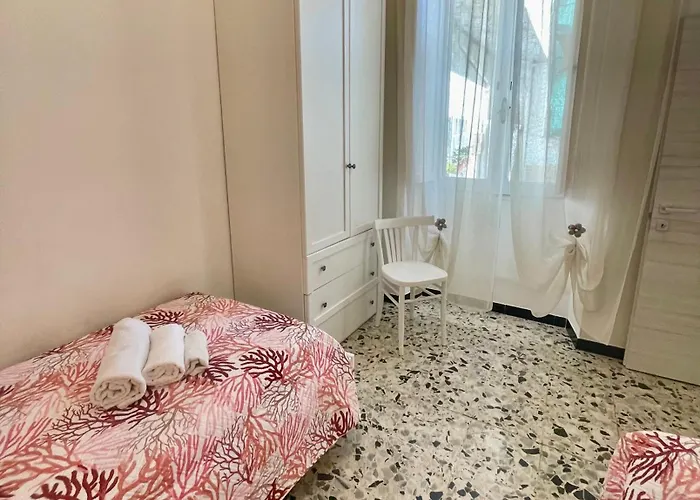 Flowered House With Garden Apartamento *